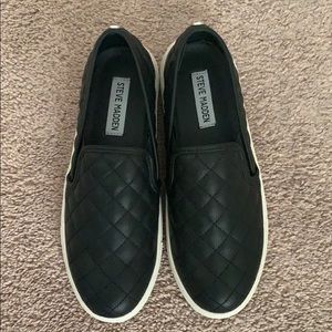 Steven Madden Ecentrcq Black